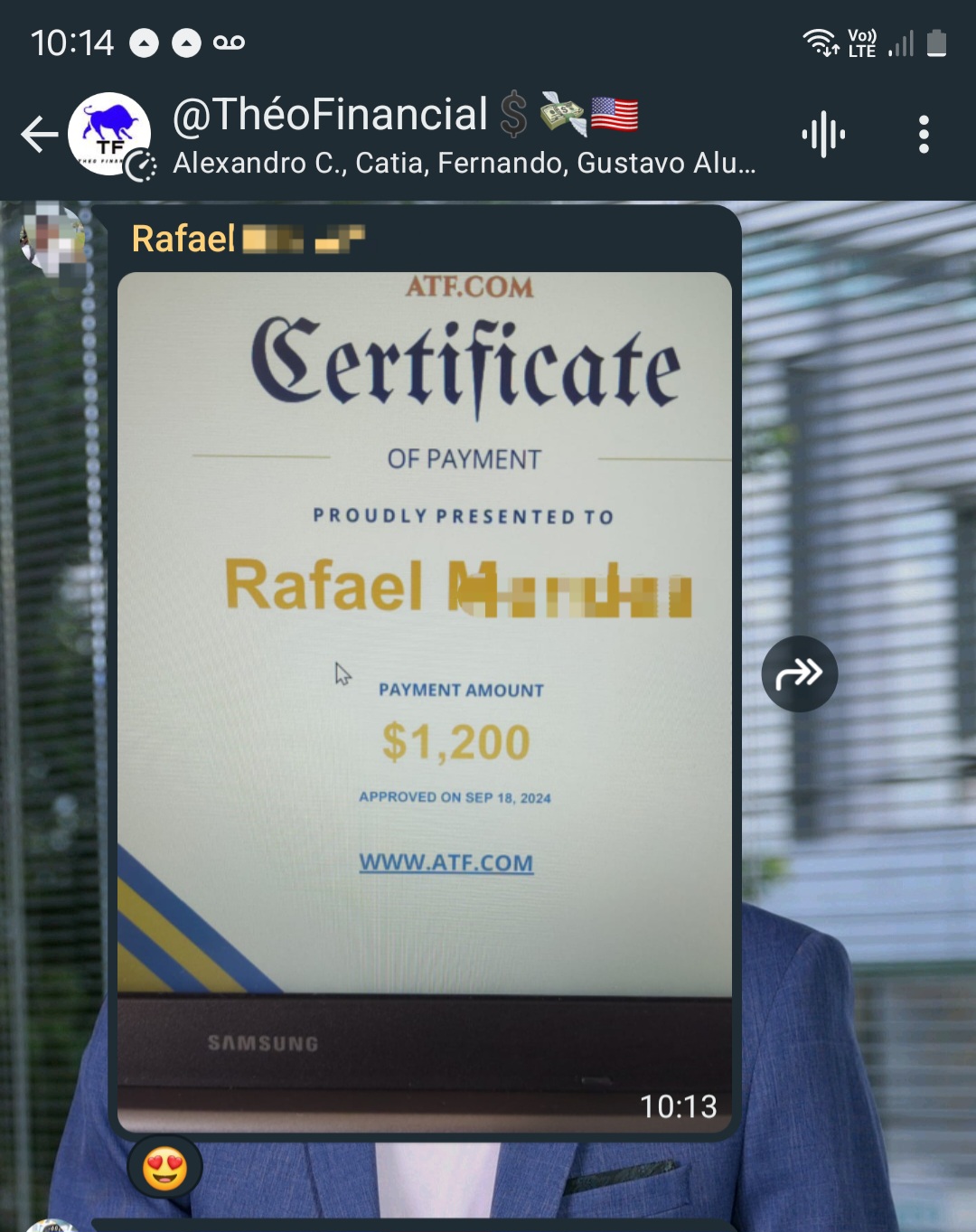 Print original de aluno com certificado de pagamento de US$ 1.200